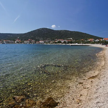 Jure * Vinišće
