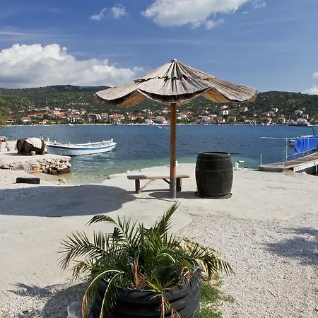 Jure * Vinišće