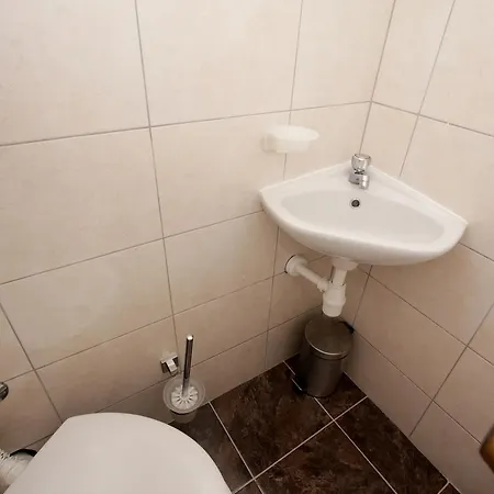 Jure * Vinišće